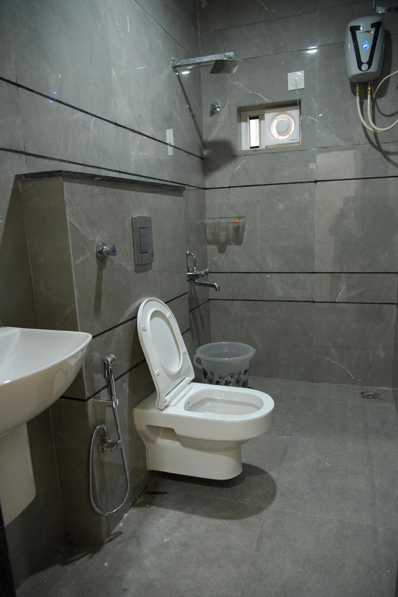 Sunshine Residency Hotel Mancheral Bagian luar foto